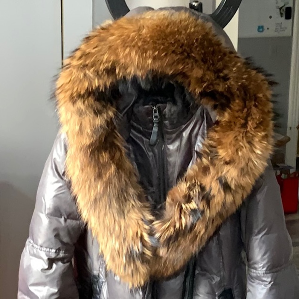 Mackage Bell Shelves Runway Edition_ NEW FUR installed by mackage